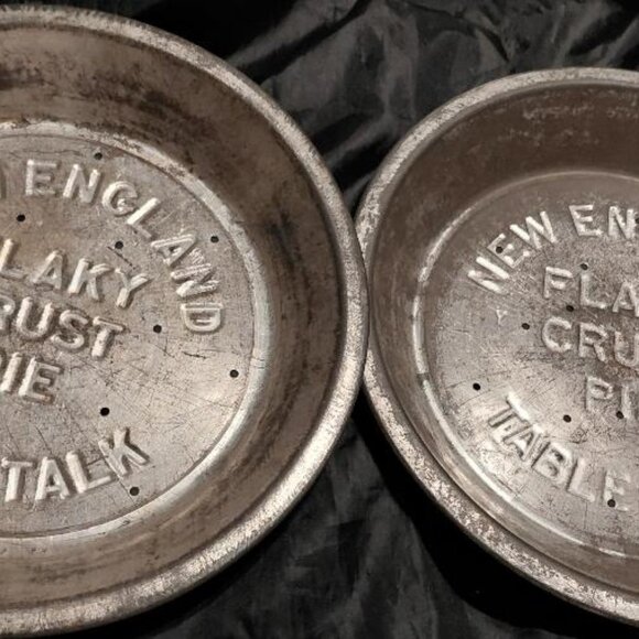 2 New England Table Talk Flaky Crust Pie Tins - 1 with 10 Cent Deposit - Picture 5 of 5